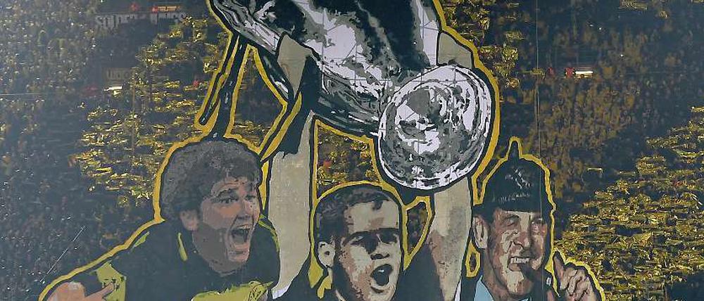 Der Versicherungsvertrag des einzigen börsennotierten deutschen Fußballklubs soll 2012 abgeschlossen worden sein.