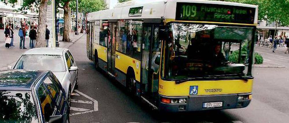 V 25 Jahren kam unter Buhrufen und Beifall die Busspur auf dem Ku’damm