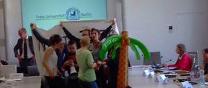 FU-Studierende sprengen am Mittwoch den Akademischen Senat.