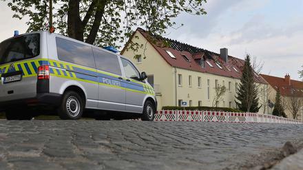 Ein Brandanschlag auf das geplante Asylbewerberheim in Tröglitz hat den Ort in die Schlagzeilen gebracht. Zuvor war der Bürgermeister nach gegen ihn gerichteten Drohungen zurückgetreten. 