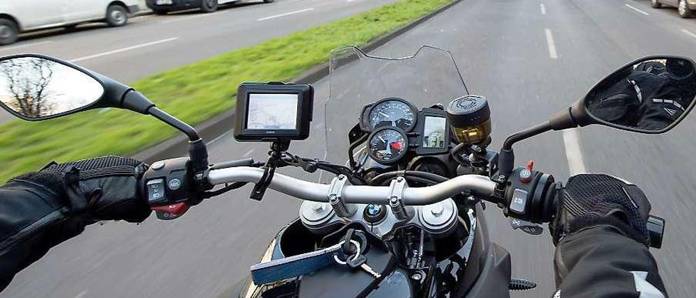 Die Motorradsaison hat wieder begonnen - Motorradfahrer sind besonders häufig unverschuldet Opfer von Unfällen.