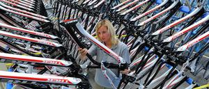 Seit einigen Jahren boomt der Markt für Elektrofahrräder. Umso vielseitiger, aber auch unübersichtlicher ist auch das Angebot. Für jeden Geschmack gibt es das passende E-Bike.