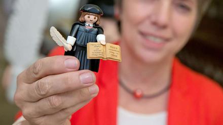 50.000 weitere Figuren des Refomators Martin Luther sind jetzt nachgeliefert worden.
