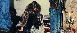Tanzen gehen. „At Luciano’s House“ (1973) ist ihm Rahmen der Retrospektive von Franz Gertsch im Kunst Lager Haas zu sehen. 
