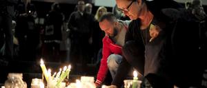 In Sydney stellten Unterstützer der beiden inhaftierten Australier Kerzen auf. 