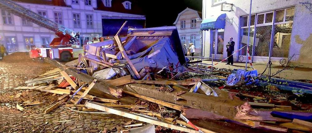 In Bützow sind die Unwetterschäden noch deutlich sichtbar,