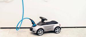 Kleine Fortschritte. Ende 2014 waren 24 000 reine Elektroautos zugelassen – deutlich mehr als 2013, aber viel weniger als geplant. Foto: dpa