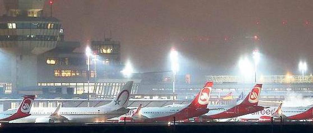 Engpass Tegel. Die verzögerte Fertigstellung des BER macht der Fluggesellschaft zu schaffen. Berlin bleibt aber als größte Basis auch für die Langstrecke von zentraler Bedeutung für Air Berlin. 