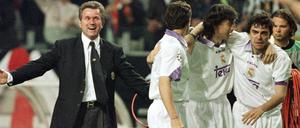 Jupp Heynckes feiert den Champions-League-Titel mit Real Madrid 1998.