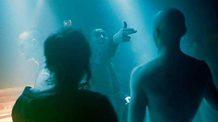 Sechs Kandidaten gehen ins Rennen um die Lolas für den Besten Film. Die meisten Nominierungen hat mit sieben Nennungen Sebastian Schippers Berlin-Echtzeitthriller "Victoria". Auch Frederick Lau (Mitte) ist nominiert, als bester Hauptdarsteller.