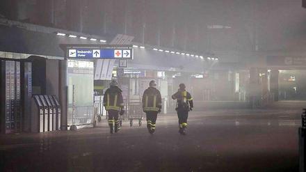 Die Feuerwehr im Flughafen Fiumicino (Leonardo da Vinci) in Rom, Italien, am Mittwoch. 
