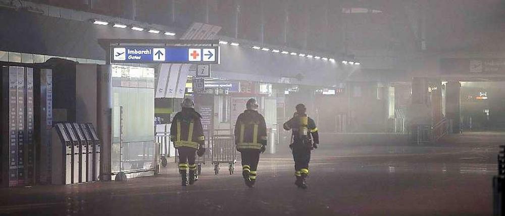 Die Feuerwehr im Flughafen Fiumicino (Leonardo da Vinci) in Rom, Italien, am Mittwoch.