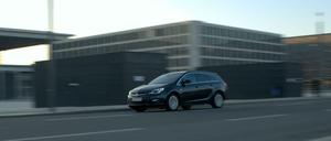 Sportlich on Tour: Dieses vage Versprechen kann der Opel Astra Sports Tourer nur teilweise erfüllen. Denn sonderlich sportlich ist der Rüsselsheimer erst mal nicht, auch wenn er gut motorisiert ist.