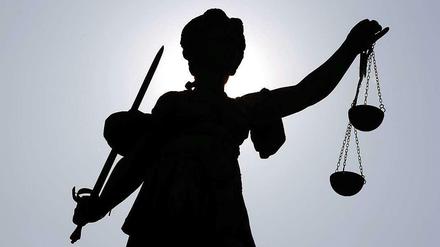 Schnell und ortsgebunden will die Berliner Staatsanwaltschaft auf kriminelle Jugendliche in Neukölln reagieren. Sie rechnet mit 3500 Fällen jährlich.