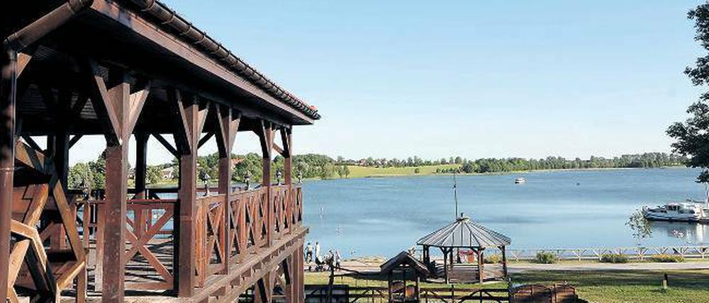 Schöner Ankern. In Ryn, dem früheren Rhein am Talter See, finden Bootstouristen topmoderne Anlagen vor.