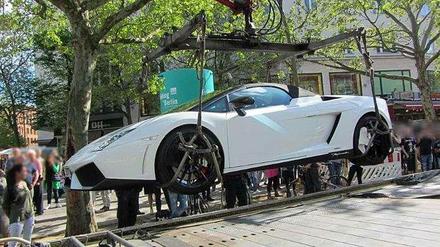 Am Haken. Dieser Lamborghini war lauter als die Polizei erlaubt.