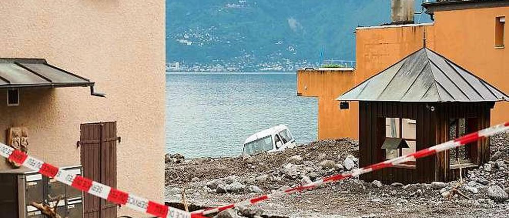 In Saint-Gingolph am Südufer des Genfer Sees in der Schweiz trat der Fluss Morge über die Ufer.