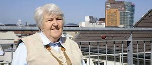 Regina Lawrowitsch. Die pensionierte Ingenieurin leitet heute in Weißrussland eine Organisation für Menschen, die als Kinder Zwangsarbeit leisten mussten.