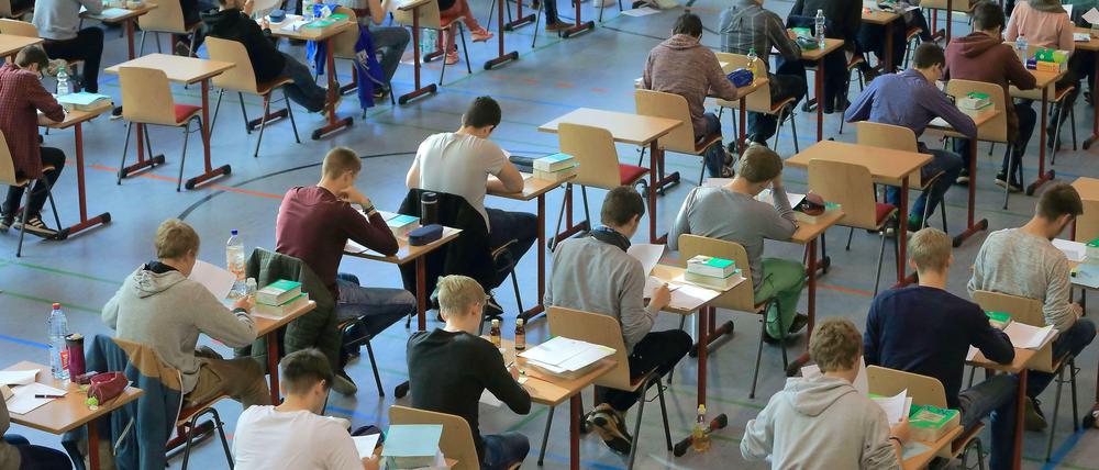 Schwitzen und Stöhnen beim Abitur: Nicht so in der diesjährigen Grundkursprüfung in Latein in Berlin. Die Aufgabenstellung dürfte vielen Schülern bekannt gewesen sein.