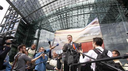 "Ich würde mich nicht vor euch trauen" - Claus Weselsky hält am Ausstand bis zum Schluss fest.