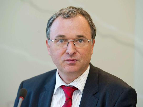 Ein Porträtfoto von Jürgen Goldschmidt.