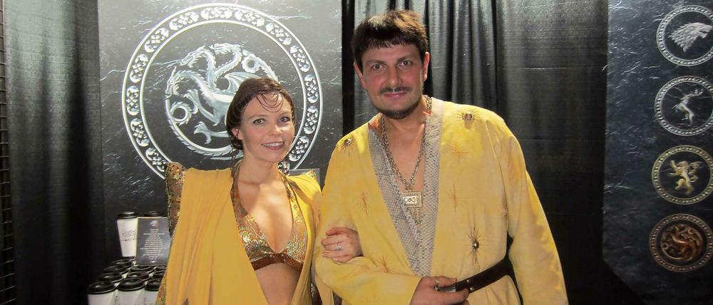 Das sind Marion und Frank Müller - "Game of Thrones" German Super Fans.