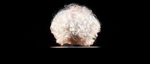 Ob Sir Simon Rattle sich jetzt eins ins Fäustchen lacht? Die Musiker (123 von 124 Wahlberechtigten) konnten sich am Montag nicht auf seinen Nachfolger für die Zeit ab 2018 einigen.