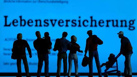 Altersvorsorge für Millionen: Statistisch gesehen hat jeder Deutsche mindestens eine Lebensversicherung.