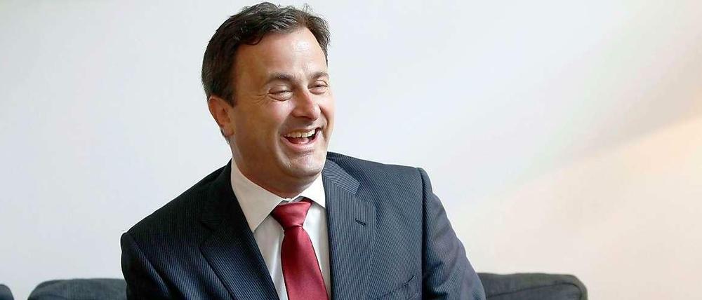 Xavier Bettel, der Ministerpräsident von Luxemburg, hat seinen Freund, den belgischen Architekten Gauthier Destenay, geheiratet.