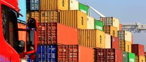 Gradmesser der Weltkonjunktur: Der weltweite Container-Verkehr hält das Wachstum der Volkswirtschaften am Laufen. 