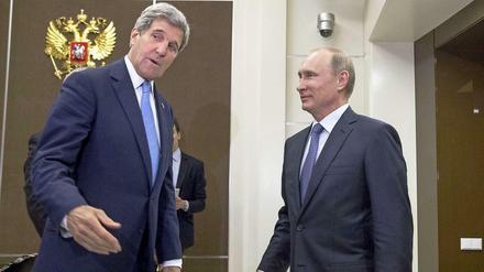 Annäherung? US-Außenminister Kerry und der russische Präsident Putin trafen sich zu Gesprächen. Es ging vor allem um den Konflikt in der Ukraine.