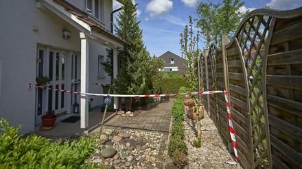 Das Haus in der Kleinstadt Würenlingen im Kanton Aargau. Ein Familienvater hat hier seine Schwiegereltern und sich selbst erschossen. 