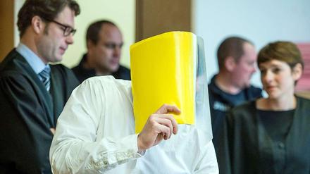 Verdeckt. In Frankfurt (Oder) muss steht ein 47-jähriger Mann als mutmaßlicher Entführer vor Gericht.