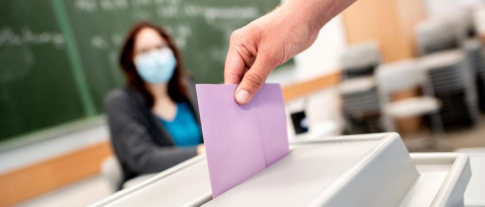 Freie Wahlen sind ein zentrales Element der Demokratie.