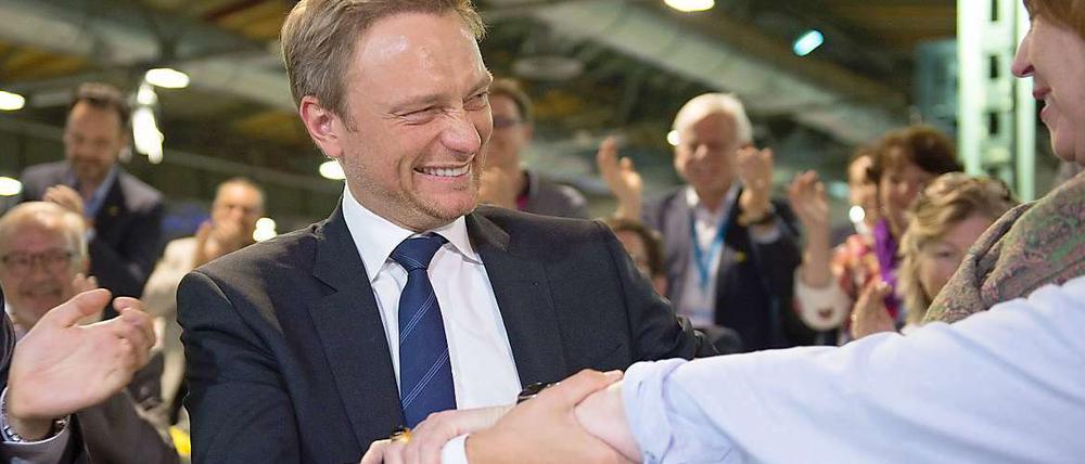 Nach der Wiederwahl: Mit dem alten und neuen Parteichef Christian Lindner geht die FDP neuen Herausforderungen entgegen.