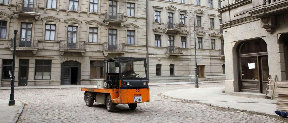 In Babelsberg werden Filme wie "Sonnenallee" oder "Der Pianist" gedreht - daher kennen Sie vielleicht diese Kulissen. Im Filmmuseum lernen Sie mehr über die Geschichte des Films und der Studios.