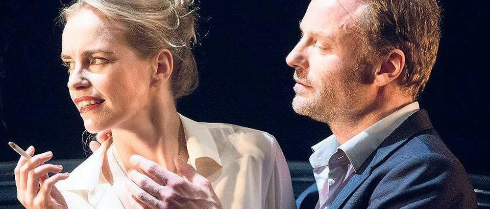 Rares Menschentheater. Nina Hoss und Mark Waschke als das Paar Andrea und Boris in „Bella Figura“.