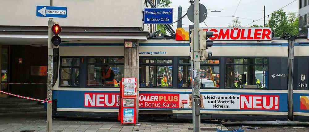Tram im Imbiss.