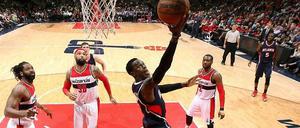 Ich mach’ das. Dennis Schröder übernimmt immer mehr Verantwortung bei den Atlanta Hawks. 