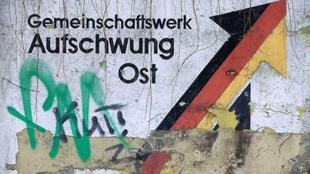 "Die Akte Aufbau Ost wird nicht zugeklappt", versichert die Bundesregierung