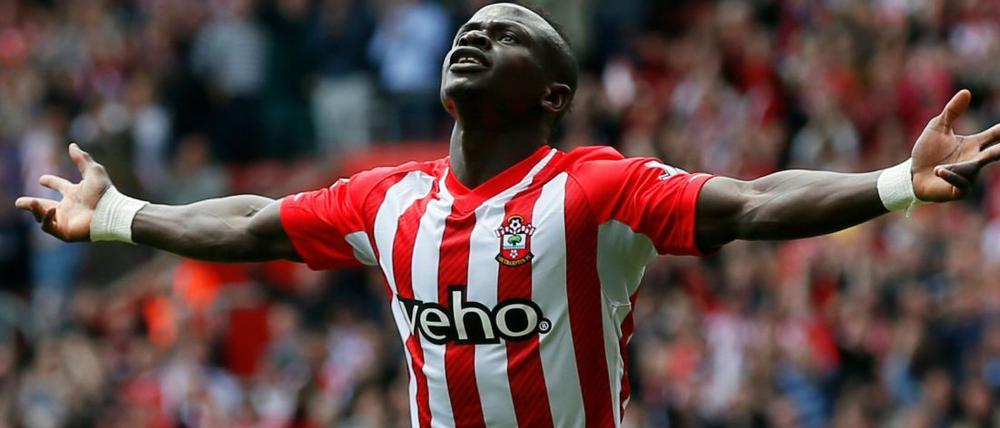 Rekordmann: Sadio Mané vom FC Southampton bejubelt seinen Hattrick gegen Aston Villa. 