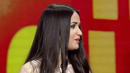 Mutlu Kaya bei der Talentshow "Sesi Cok Güzel" im türkischen Privatsender Fox.