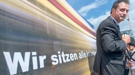 Claus Weselsky Anfang Mai bei einer Streik-Kundgebung vor dem Berliner Hauptbahnhof.