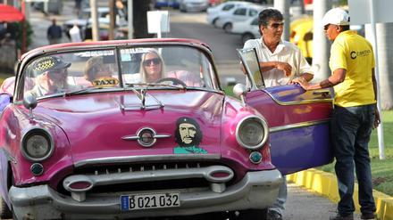 Alles so schön alt hier. Nach der diplomatischen Annäherung zwischen Washington und Havanna trauen sich die ersten US-Amerikaner nach Kuba. 