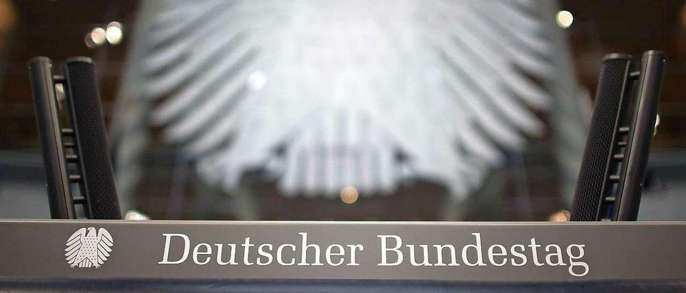 Abgeordnete des Bundestages haben aufgerufen, Abos der "Prenzlauer Berg Nachrichten" abzuschließen. Ist es erlaubt, mit dem Bundesadler für Lokaljournalismus zu werben?