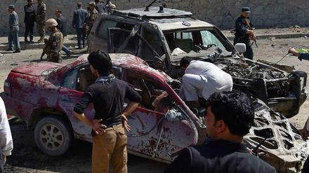 Ein Selbstmordattentäter rammte am Sonntag ein Eupol-Fahrzeug. Einer der vier Insassen wurde getötet.