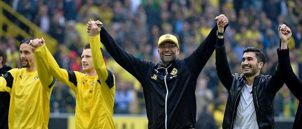 Abflug! Jürgen Klopp und andere Aufhörer/Weggeher nach seinem letzten Bundesligaspiel als BVB-Trainer. 