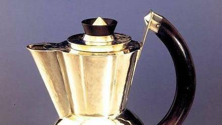 Unikat. Diese Weinkanne hat Christian Dell 1922 in der Metallwerkstatt am Bauhaus Weimar hergestellt. Sie ging als Teil der Bröhan-Sammlung nach China.