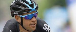Da grinst er noch. Richie Porte wurde mit einer Zeitstrafe belegt. 