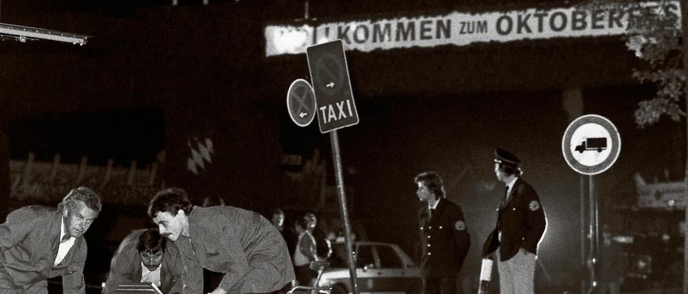 13 Menschen starben bei dem Anschlag, 211 wurden verletzt.